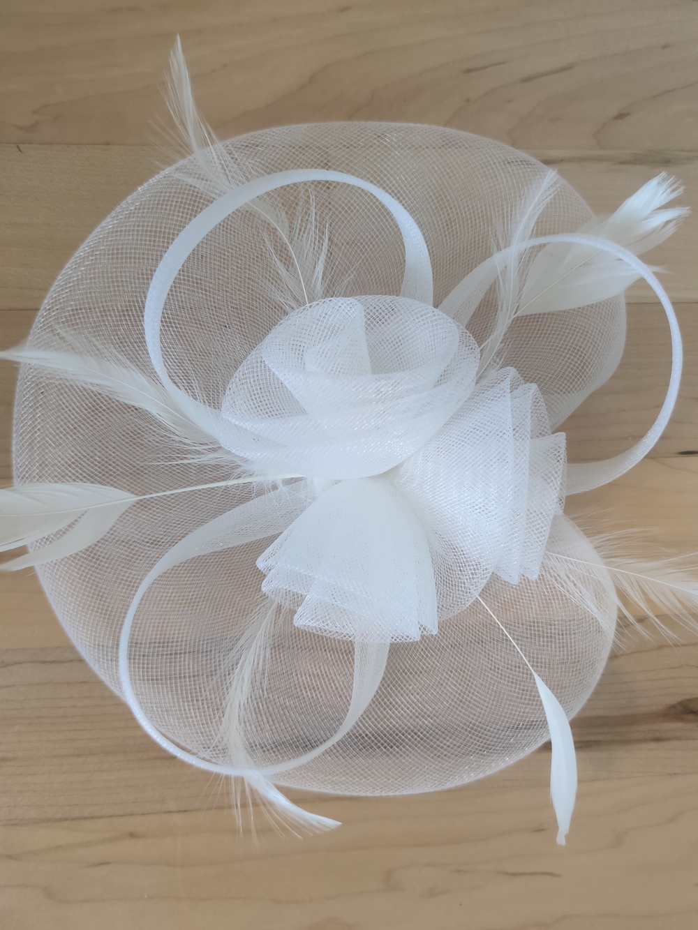 White Womens Fascinator Hat - Elegant Feathered Hairpiece
